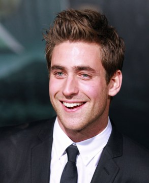 oliver-jackson-cohen121201012929pm